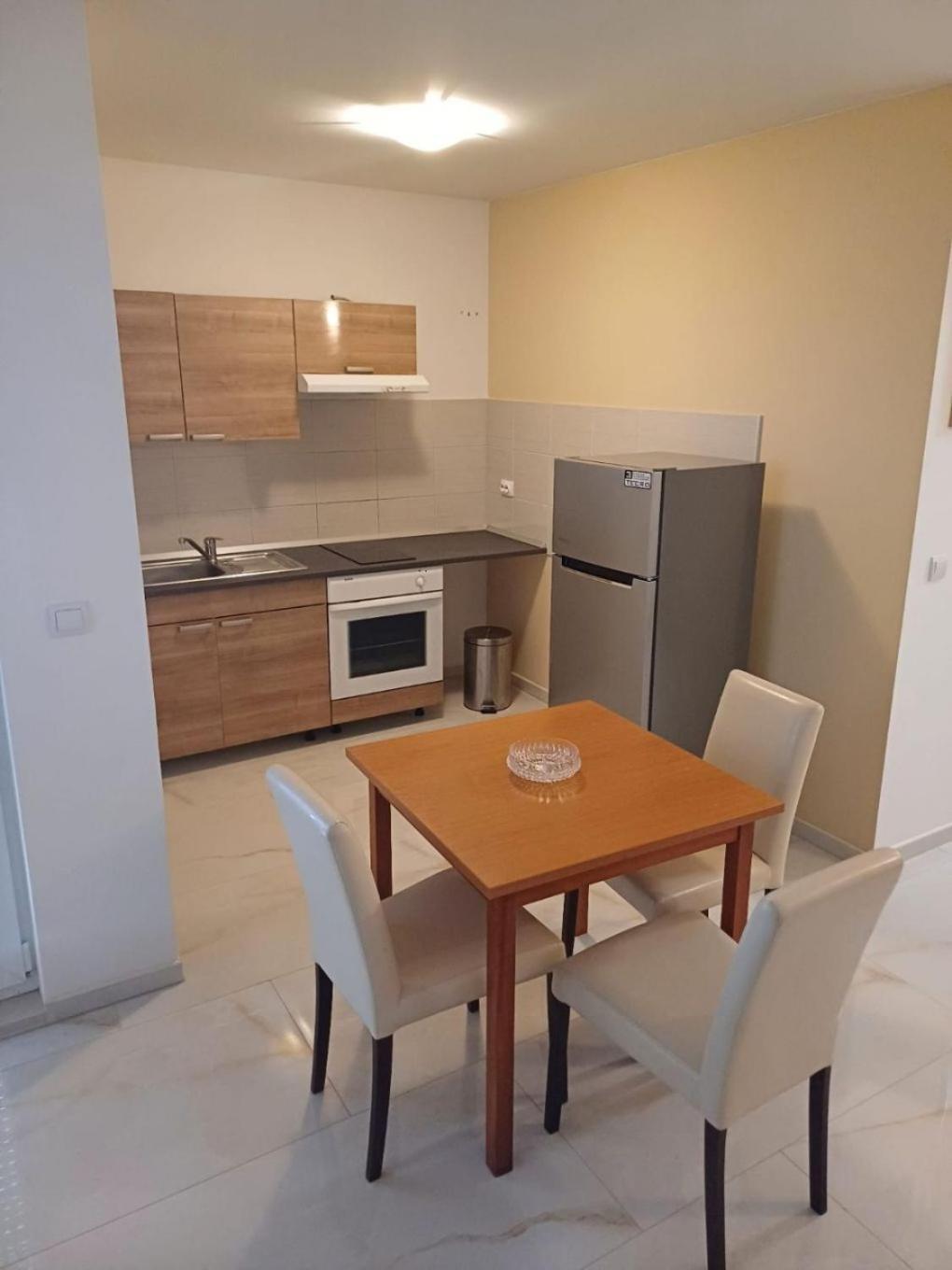 Apartment Zdrave - Free Parking Makarska Eksteriør bilde