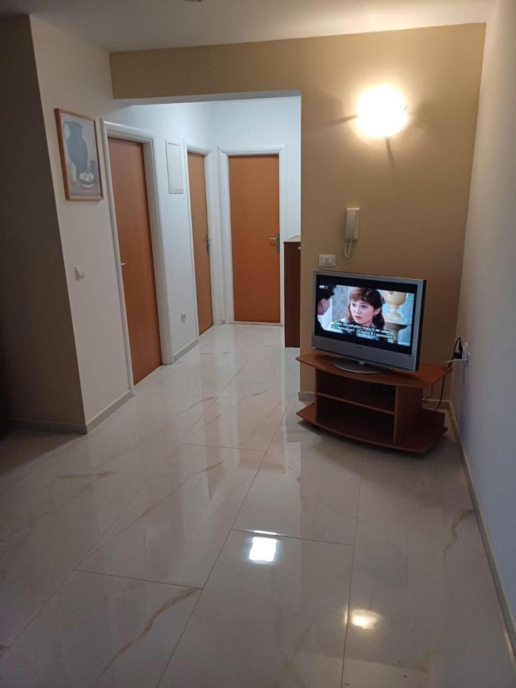 Apartment Zdrave - Free Parking Makarska Eksteriør bilde